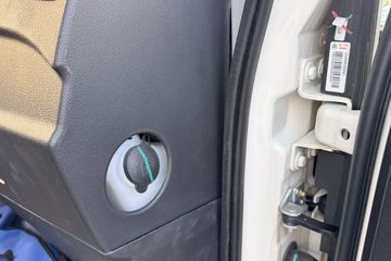 ����HOWO�Ῠ����M 2.3L���� 140���� ������5�� 4.15�׵�����ʽ�ῨͼƬ