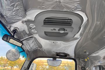 ����HOWO�Ῠ����M 2.3L���� 140���� ������5�� 4.15�׵�����ʽ�ῨͼƬ