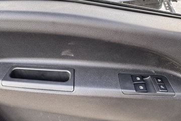 ����HOWO�Ῠ����M 2.3L���� 140���� ������5�� 4.15�׵�����ʽ�ῨͼƬ