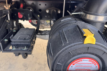 ����HOWO�Ῠ����M 2.3L���� 140���� ������5�� 4.15�׵�����ʽ�ῨͼƬ