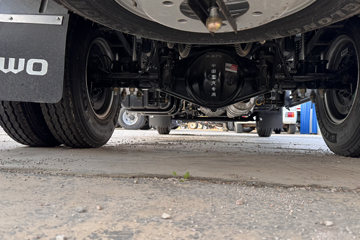 ����HOWO�Ῠ����M 2.3L���� 140���� ������5�� 4.15�׵�����ʽ�ῨͼƬ