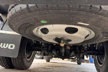 ����HOWO�Ῠ����M 2.3L���� 140���� ������5�� 4.15�׵�����ʽ�ῨͼƬ
