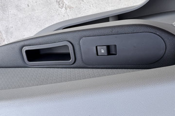 ����HOWOG5X 4.6L���� 240���� �й�����10�� 5.75�������ػ���ͼƬ