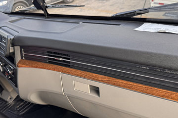 ����HOWOG5X 4.6L���� 240���� �й�����10�� 5.75�������ػ���ͼƬ