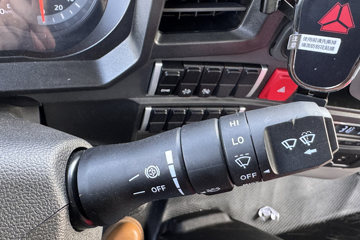 ����HOWOG5X 4.6L���� 240���� �й�����10�� 5.75�������ػ���ͼƬ