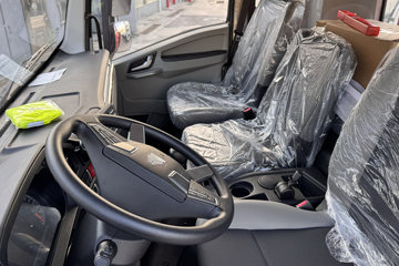 ����HOWOG5X 4.6L���� 240���� �й�����10�� 5.75�������ػ���ͼƬ