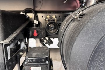 ����HOWOG5X 4.6L���� 240���� �й�����10�� 5.75�������ػ���ͼƬ