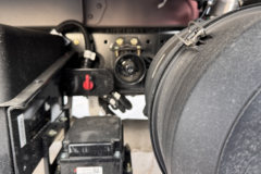 重汽HOWOG5X 4.6L柴油 240马力 中国重汽10档 5.75米栏板载货车