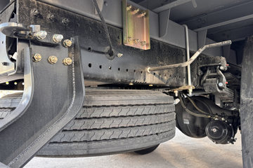 ����HOWOG5X 4.6L���� 240���� �й�����10�� 5.75�������ػ���ͼƬ