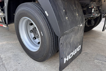 ����HOWOG5X 4.6L���� 240���� �й�����10�� 5.75�������ػ���ͼƬ