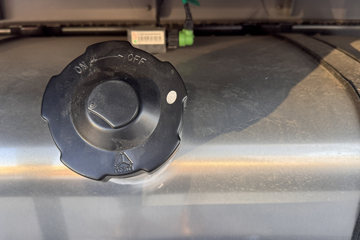 ����HOWOG5X 4.6L���� 240���� �й�����10�� 5.75�������ػ���ͼƬ