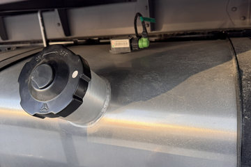 ����HOWOG5X 4.6L���� 240���� �й�����10�� 5.75�������ػ���ͼƬ