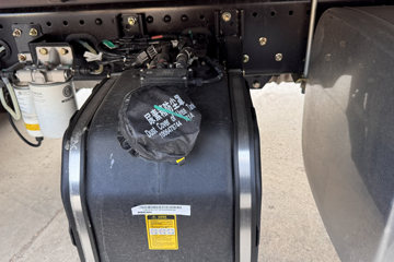 ����HOWOG5X 4.6L���� 240���� �й�����10�� 5.75�������ػ���ͼƬ