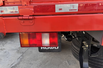 ����HOWOG5X 4.6L���� 240���� �й�����10�� 5.75�������ػ���ͼƬ