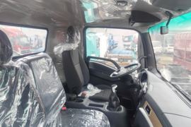 V系&nbsp;载货车驾驶室                                               图片