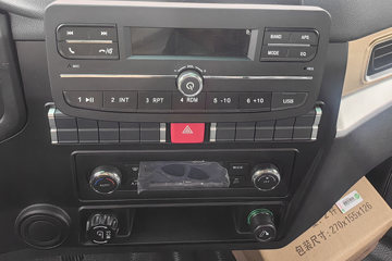 �й������ɶ����ó� V3ϵ 2.5L���� 160���� ��ʿ��8�� 4.15�׵�����ʽ�ῨͼƬ