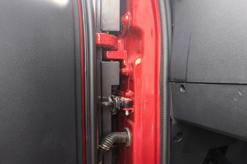 �й������ɶ����ó� V3ϵ 2.5L���� 160���� ��ʿ��8�� 4.15�׵�����ʽ�ῨͼƬ