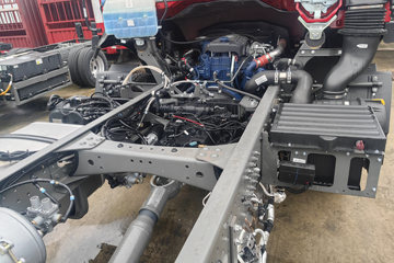 �й������ɶ����ó� V3ϵ 2.5L���� 160���� ��ʿ��8�� 4.15�׵�����ʽ�ῨͼƬ