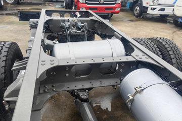 �й������ɶ����ó� V3ϵ 2.5L���� 160���� ��ʿ��8�� 4.15�׵�����ʽ�ῨͼƬ