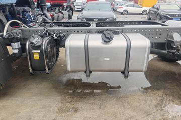 �й������ɶ����ó� V3ϵ 2.5L���� 160���� ��ʿ��8�� 4.15�׵�����ʽ�ῨͼƬ