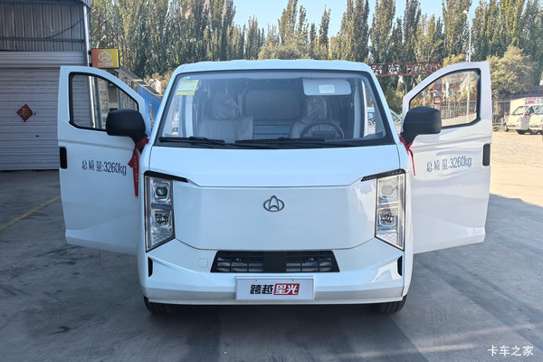 优惠0.5万 南充市跨越星光电动封闭厢货火热促销中