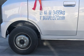 ������Խ ���� ������ 1.6L���� 120���� ������5�� Һɲ 3.8�׵�������΢��ͼƬ