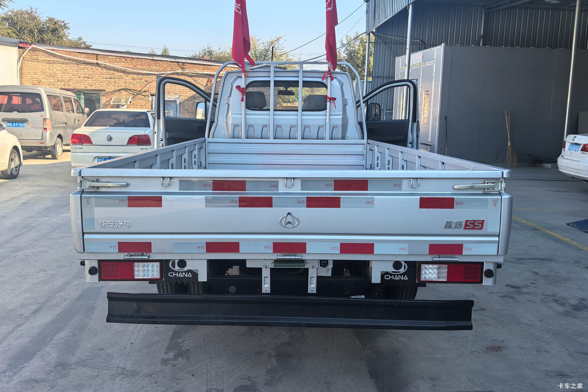 ������Խ ���� ������ 1.6L���� 120���� ������5�� Һɲ 3.8�׵�������΢�����                                                