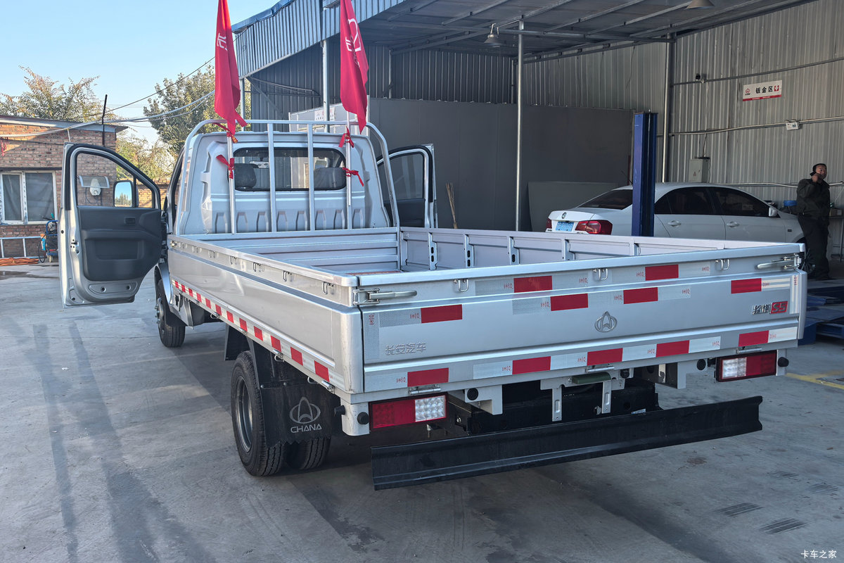 ������Խ ���� ������ 1.6L���� 120���� ������5�� Һɲ 3.8�׵�������΢�����                                                