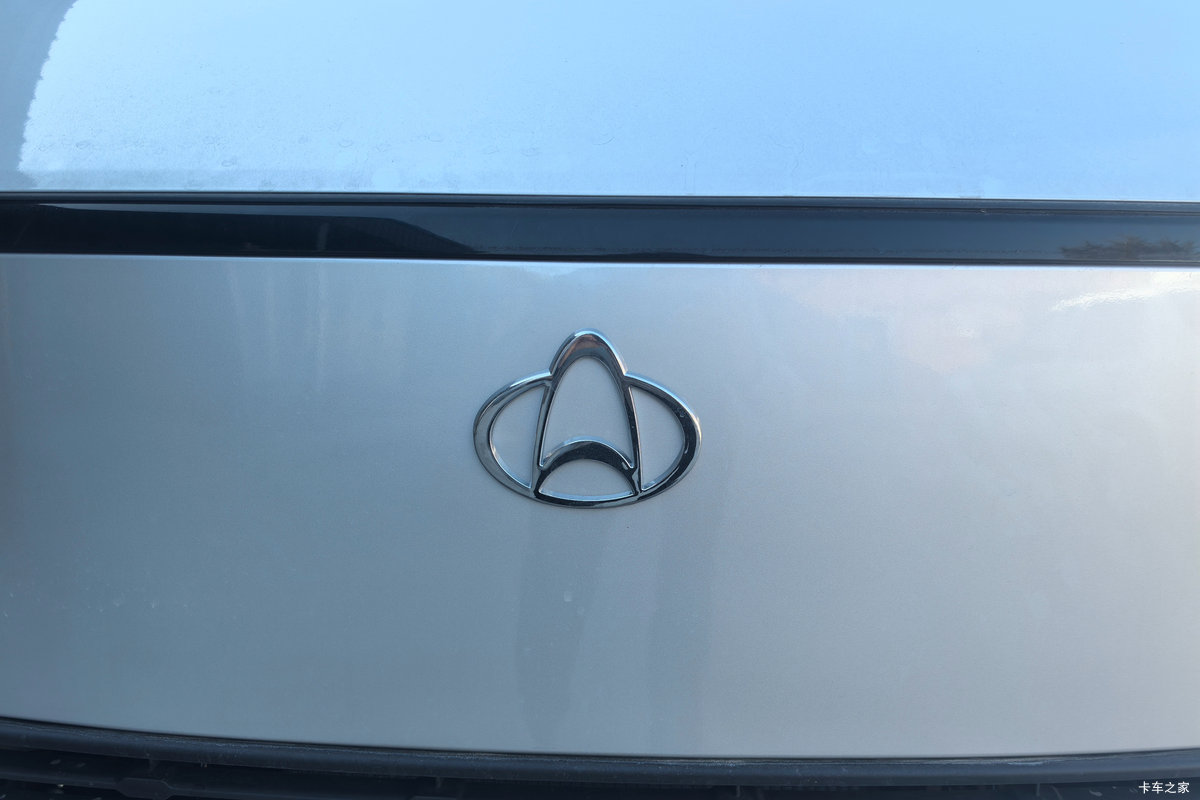 ������Խ ���� ������ 1.6L���� 120���� ������5�� Һɲ 3.8�׵�������΢�����                                                