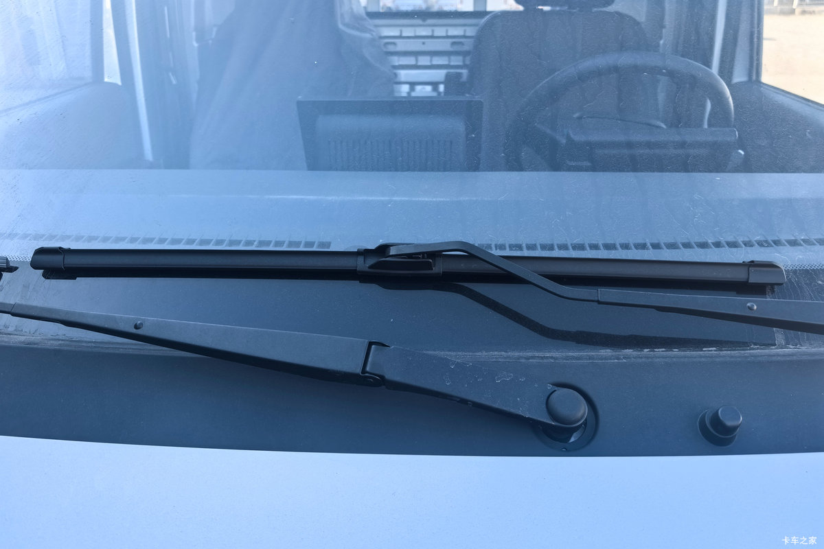 ������Խ ���� ������ 1.6L���� 120���� ������5�� Һɲ 3.8�׵�������΢�����                                                