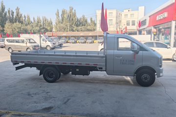 ������Խ ���� ������ 1.6L���� 120���� ������5�� Һɲ 3.8�׵�������΢��ͼƬ