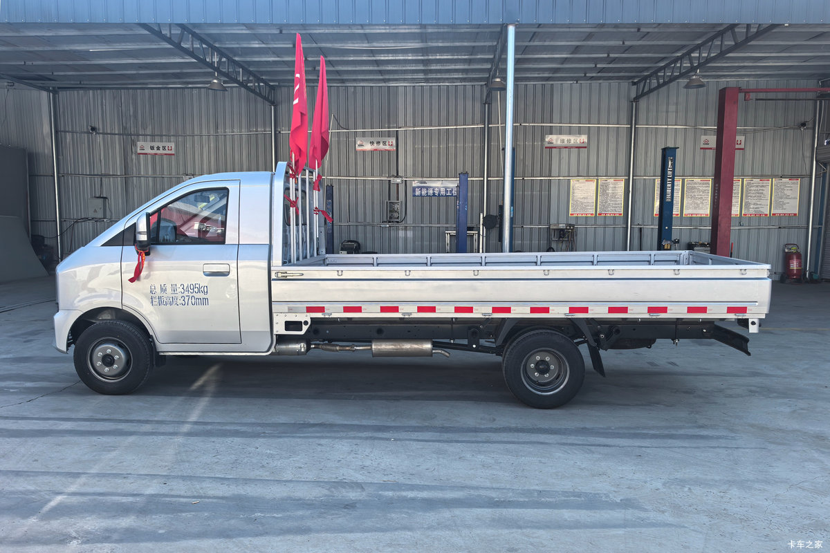 ������Խ ���� ������ 1.6L���� 120���� ������5�� Һɲ 3.8�׵�������΢�����                                                