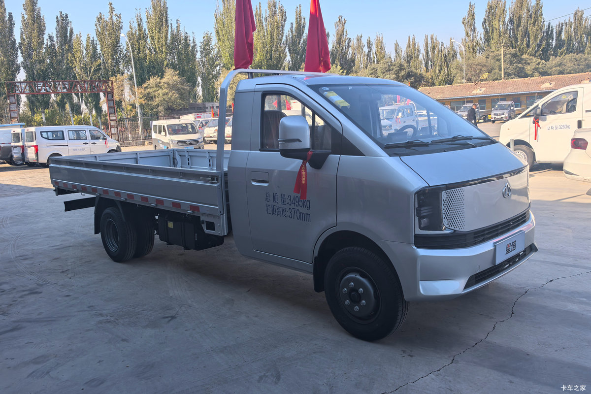 ������Խ ���� ������ 1.6L���� 120���� ������5�� Һɲ 3.8�׵�������΢�����                                                