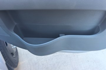 ������Խ ���� ������ 1.6L���� 120���� ������5�� Һɲ 3.8�׵�������΢��ͼƬ