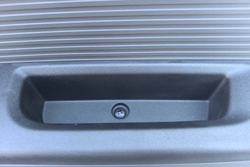 ������Խ ���� ������ 1.6L���� 120���� ������5�� Һɲ 3.8�׵�������΢��ͼƬ