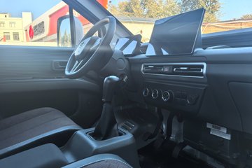 ������Խ ���� ������ 1.6L���� 120���� ������5�� Һɲ 3.8�׵�������΢��ͼƬ