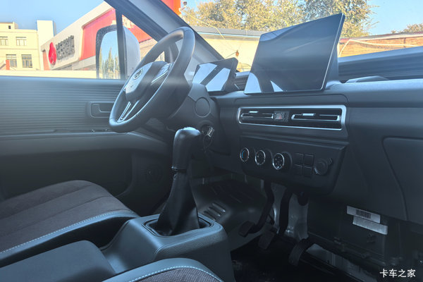 长安跨越 星塔 豪华版 1.6L汽油 3.05米双排栏板微卡