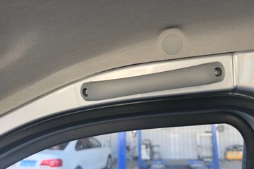 ������Խ ���� ������ 1.6L���� 120���� ������5�� Һɲ 3.8�׵�������΢��ͼƬ