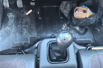 ������Խ ���� ������ 1.6L���� 120���� ������5�� Һɲ 3.8�׵�������΢��ͼƬ