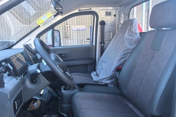 ������Խ ���� ������ 1.6L���� 120���� ������5�� Һɲ 3.8�׵�������΢��ͼƬ