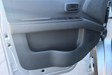 ������Խ ���� ������ 1.6L���� 120���� ������5�� Һɲ 3.8�׵�������΢��ͼƬ