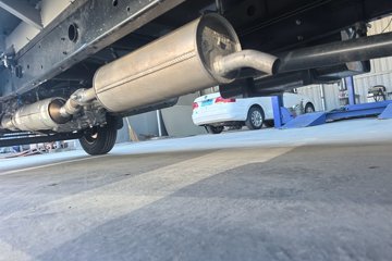 ������Խ ���� ������ 1.6L���� 120���� ������5�� Һɲ 3.8�׵�������΢��ͼƬ