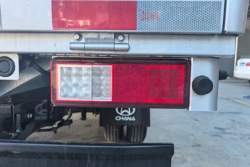 ������Խ ���� ������ 1.6L���� 120���� ������5�� Һɲ 3.8�׵�������΢��ͼƬ