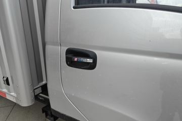 Զ�� ����F5E 2025�� 4.005�׵��Ŵ��綯��ʽ΢�� ��о62kWhͼƬ