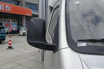Զ�� ����F5E 2025�� 4.005�׵��Ŵ��綯��ʽ΢�� ��о62kWhͼƬ
