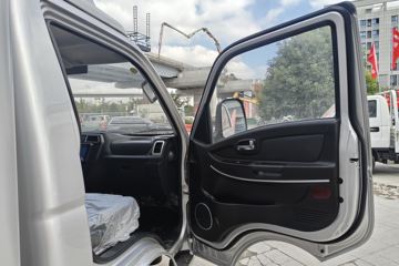 Զ�� ����F5E 2025�� 4.005�׵��Ŵ��綯��ʽ΢�� ��о62kWhͼƬ