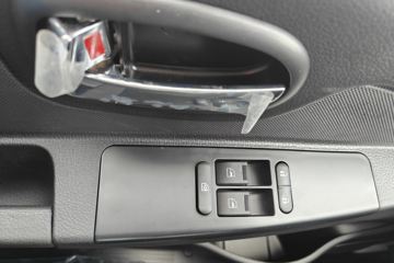 Զ�� ����F5E 2025�� 4.005�׵��Ŵ��綯��ʽ΢�� ��о62kWhͼƬ