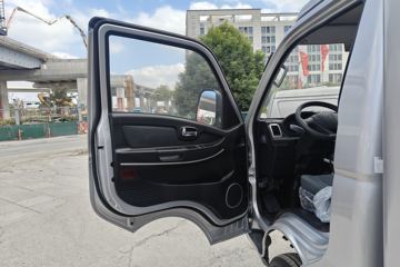 Զ�� ����F5E 2025�� 4.005�׵��Ŵ��綯��ʽ΢�� ��о62kWhͼƬ