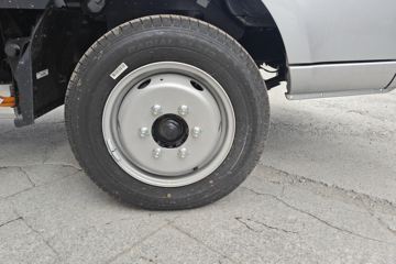 Զ�� ����F5E 2025�� 4.005�׵��Ŵ��綯��ʽ΢�� ��о62kWhͼƬ