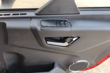 ��������KL 10.8L���� 490���� 6X4 ����12�� AMT�Զ��� ǣ����ͼƬ